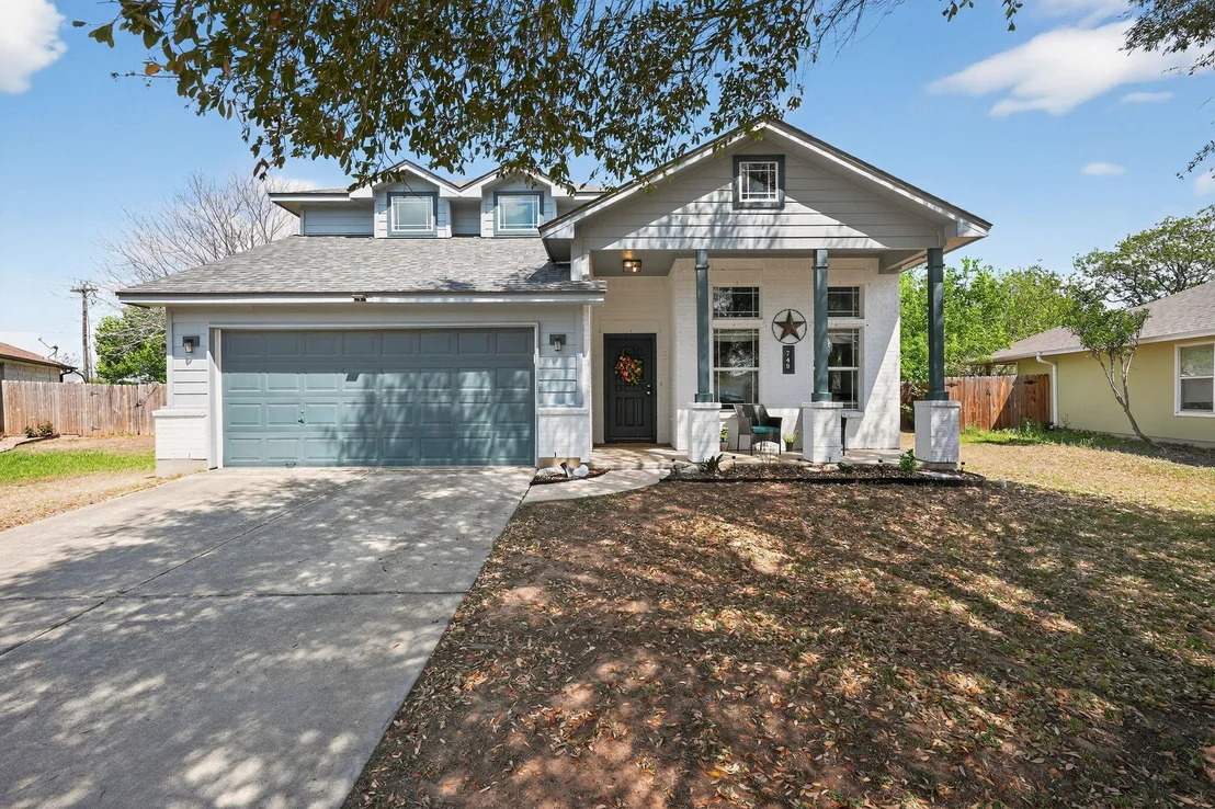 Photo of 748 Bills CIR