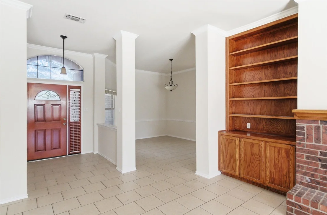 Photo of 1014 Pine Creek DR