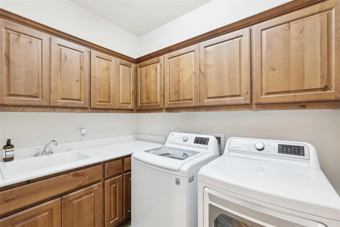 Photo of 303 Merion DR