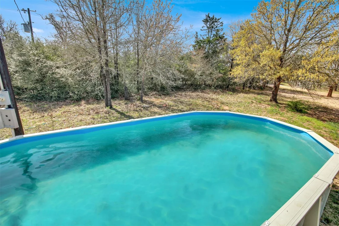 Photo of 1205 Private Road 7016 RD