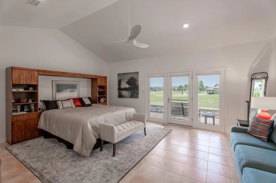 Photo of 2704 Aurora