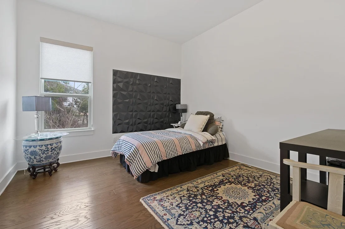 Photo of 106 Lodestone CV