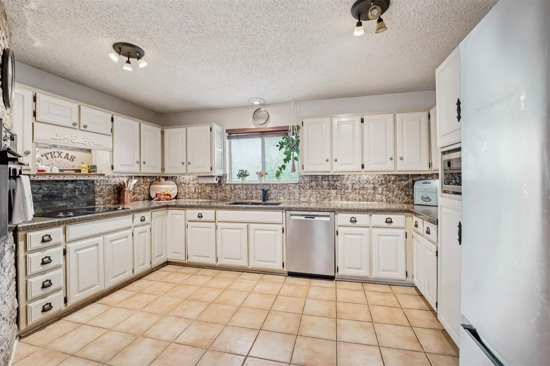 Photo of 11203 Travis DR