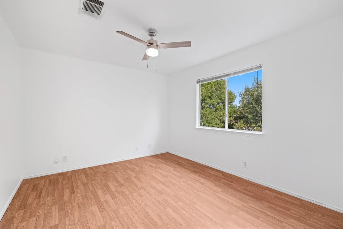 Photo of 104 Grant CT