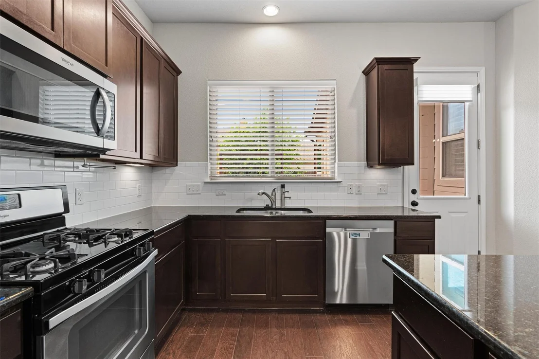 Photo of 1008 Clearwing CIR