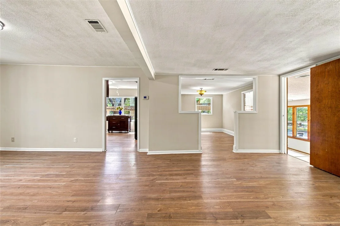 Photo of 606 Harmons WAY