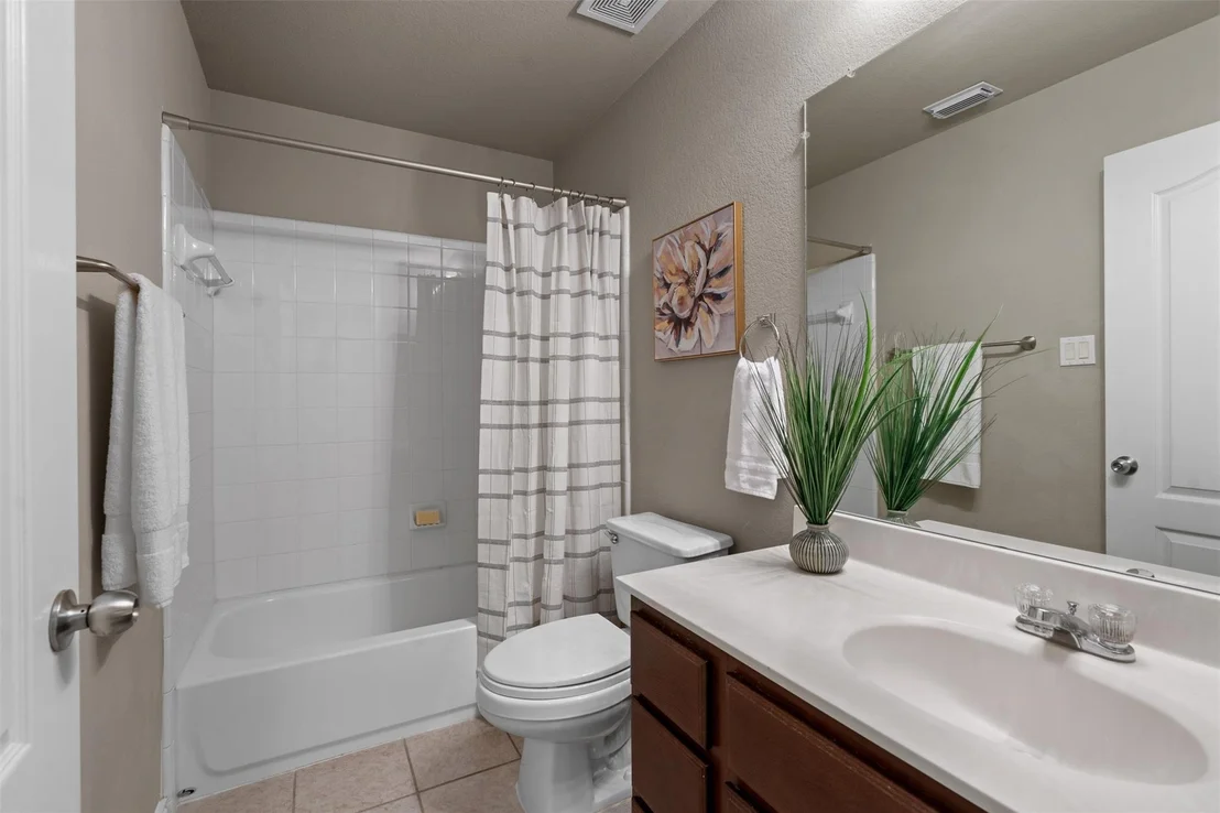 Photo of 3736 Pine Needle CIR