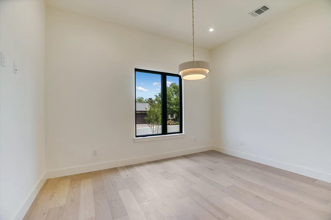 Photo of 121 Azalea LOOP