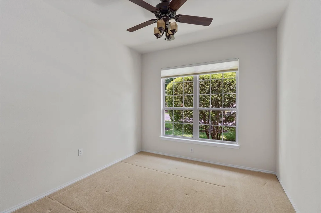 Photo of 215 Crockett LOOP