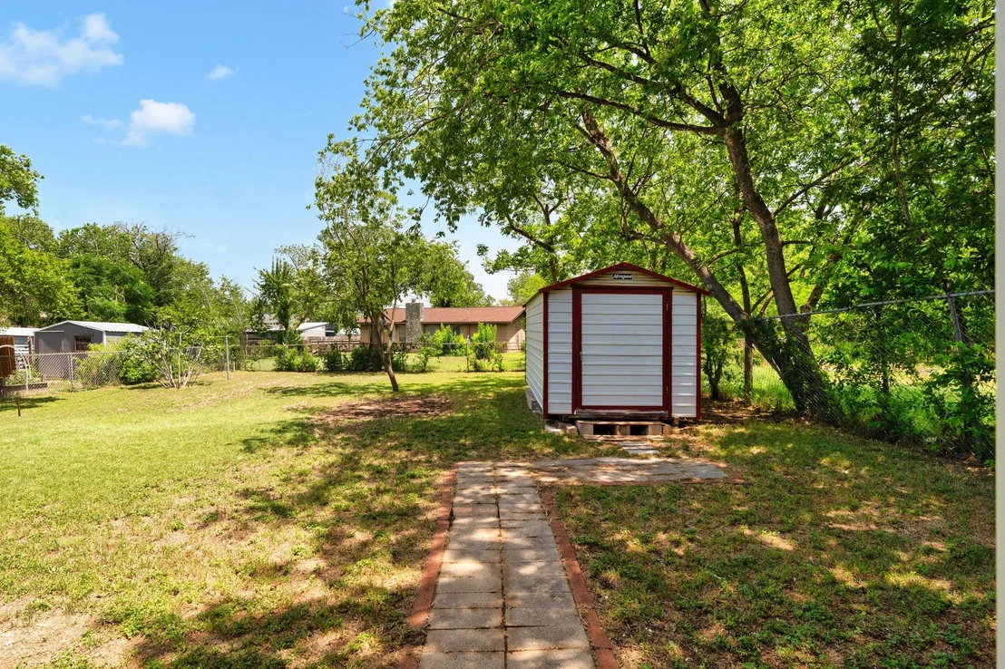 Photo of 6804 Miranda DR