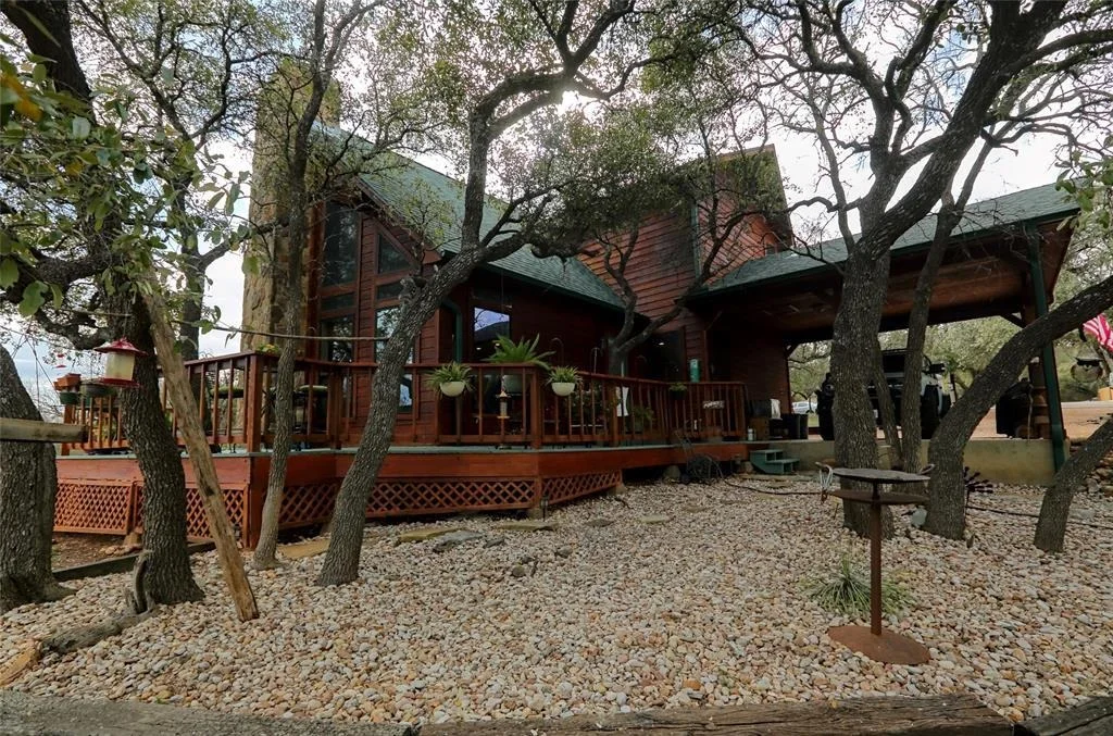 Photo of 601 Echo DR