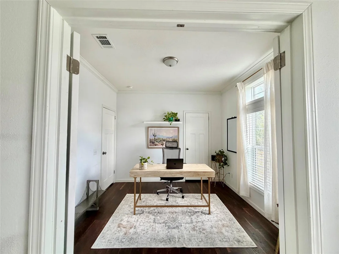 Photo of 15701 Forest Glen CV