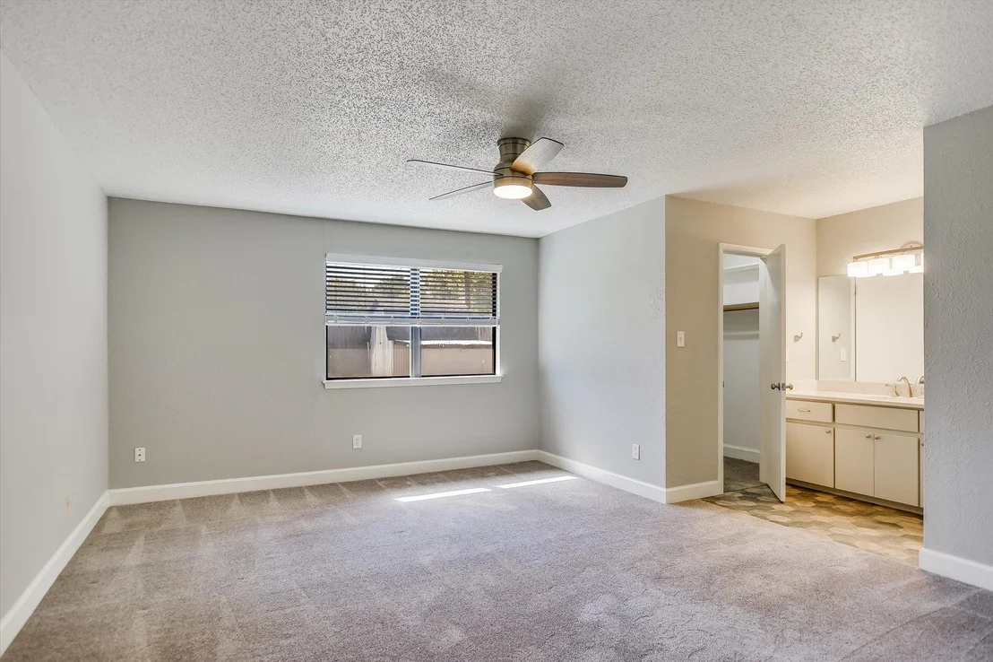 Photo of 703 Windsor RD