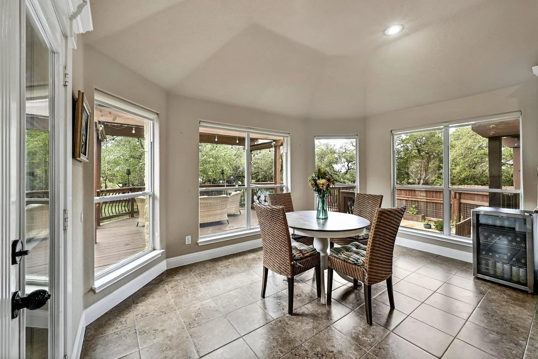 Photo of 615 Mountain Crest DR