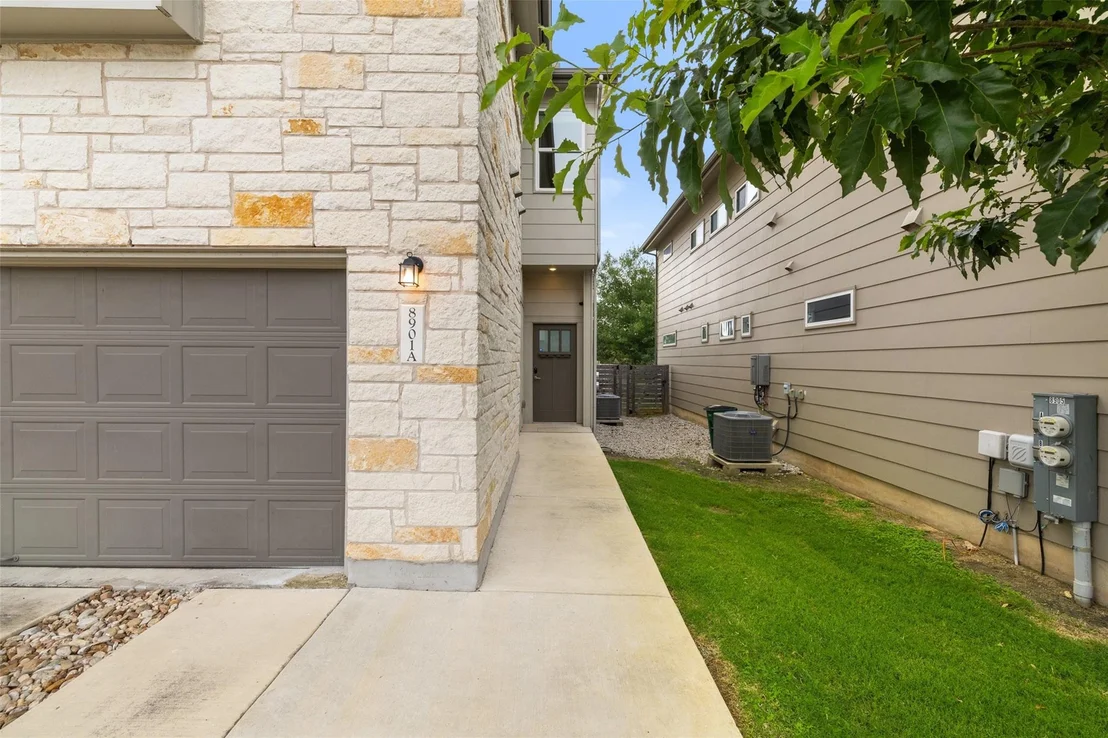 Photo of Unit A at 8901 Parker Ranch CIR