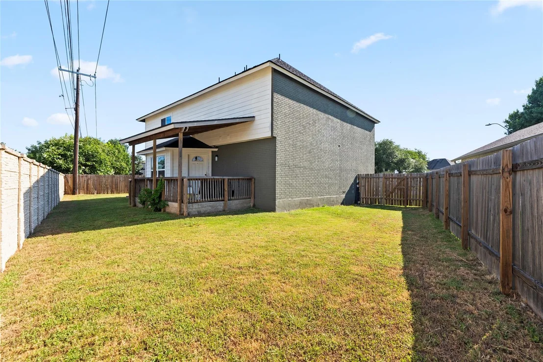 Photo of 1160 Forest Bluff TRL
