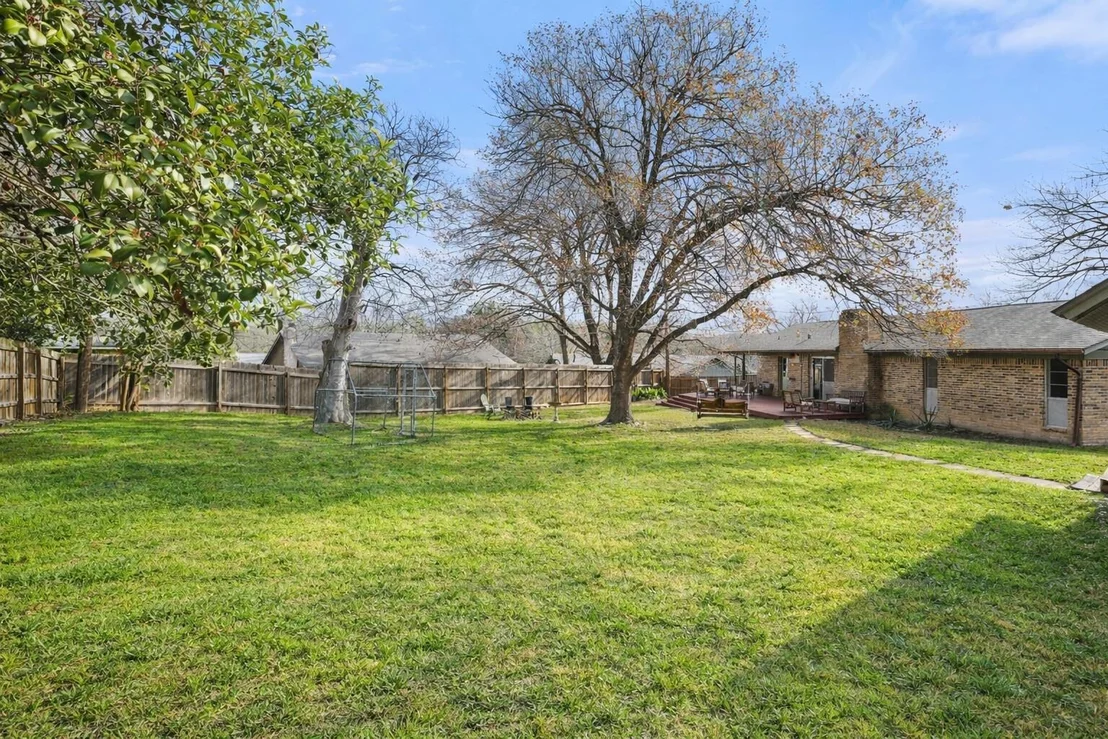 Photo of 902 Clearwater CIR
