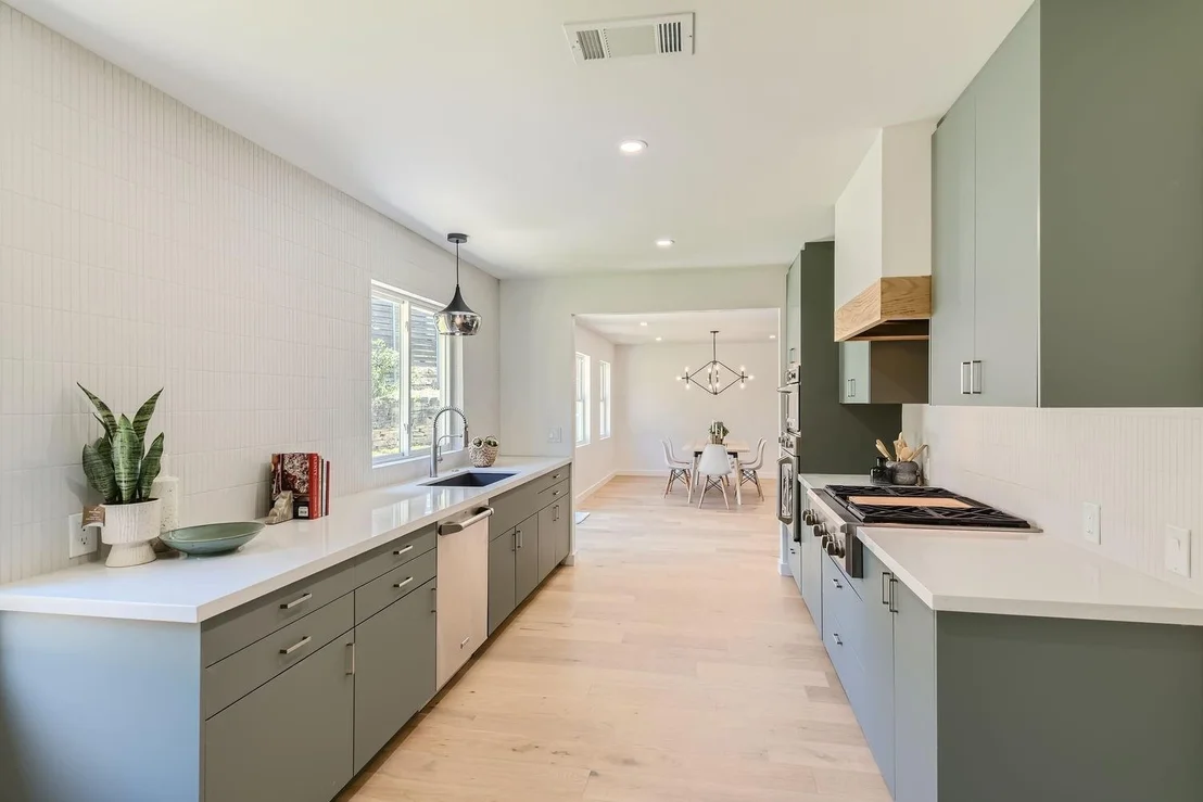 Photo of 3401 Laguna DR