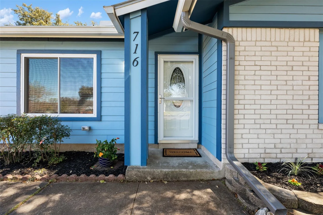 Photo of 716 Wales WAY