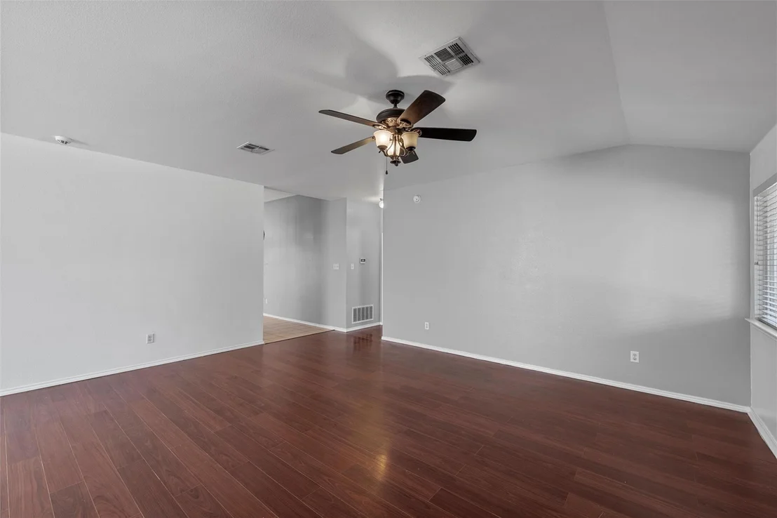 Photo of 233 Memory LN