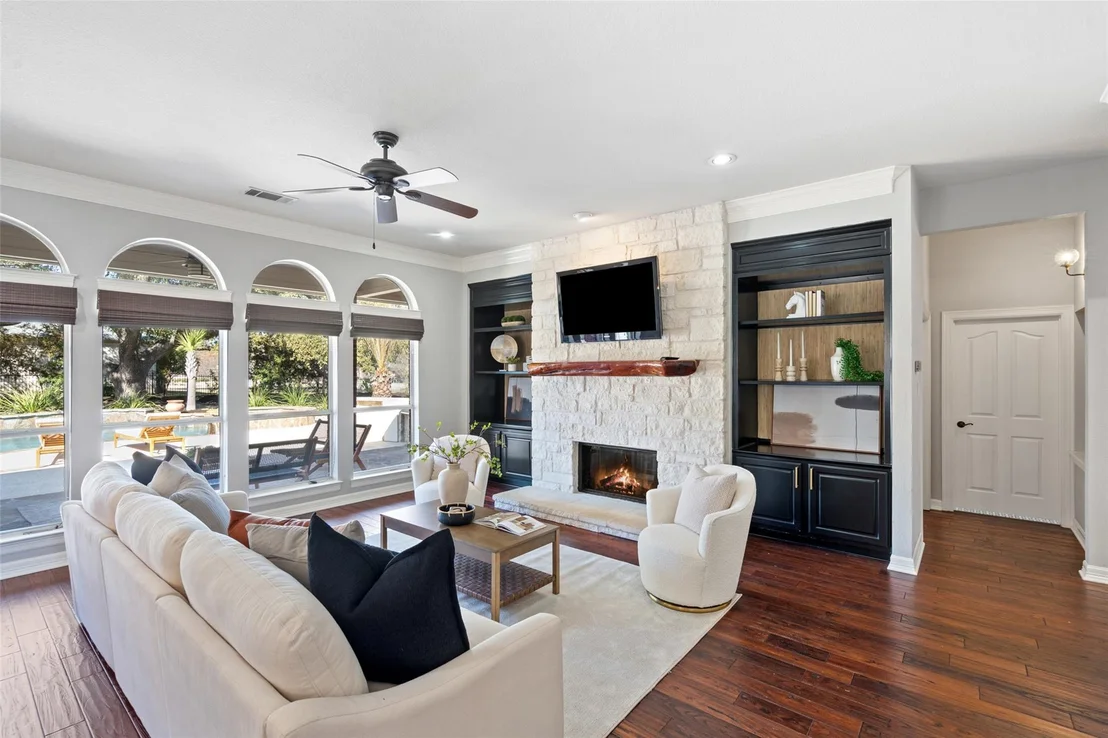 Photo of 30302 Berry Creek DR