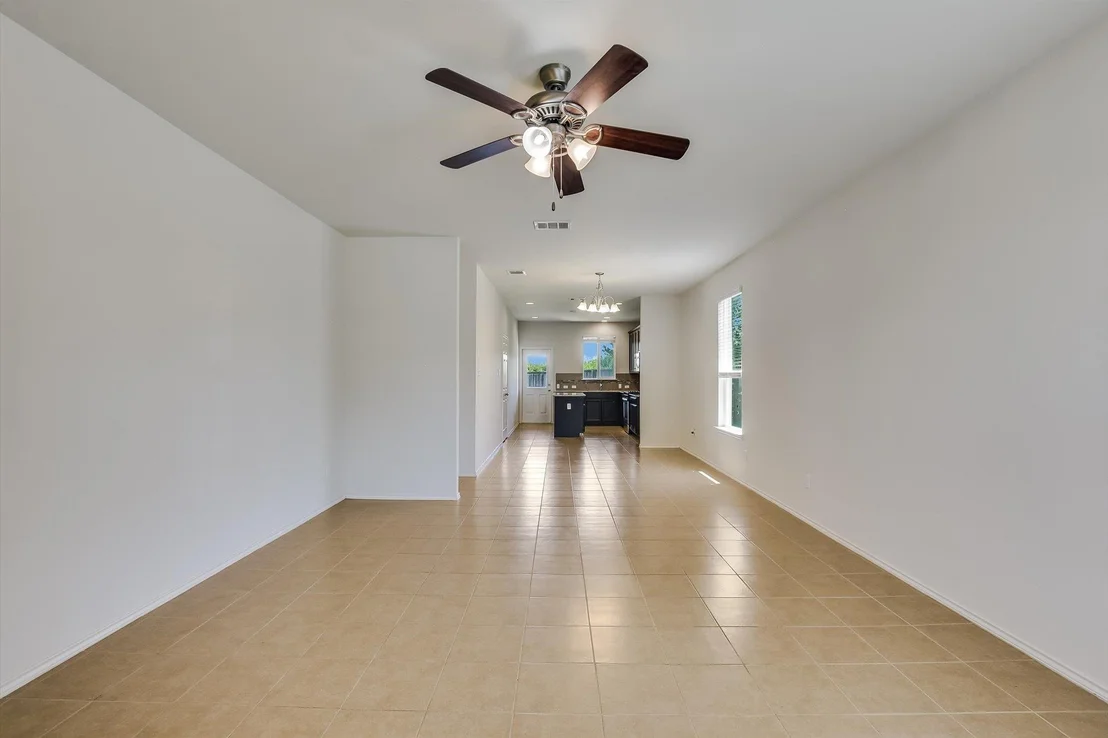 Photo of 136 Stella Gold ST