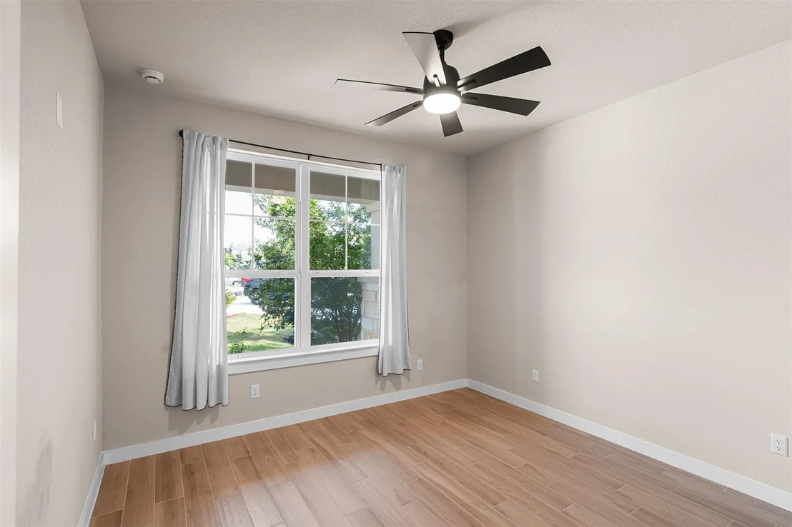 Photo of 324 Pisa LN