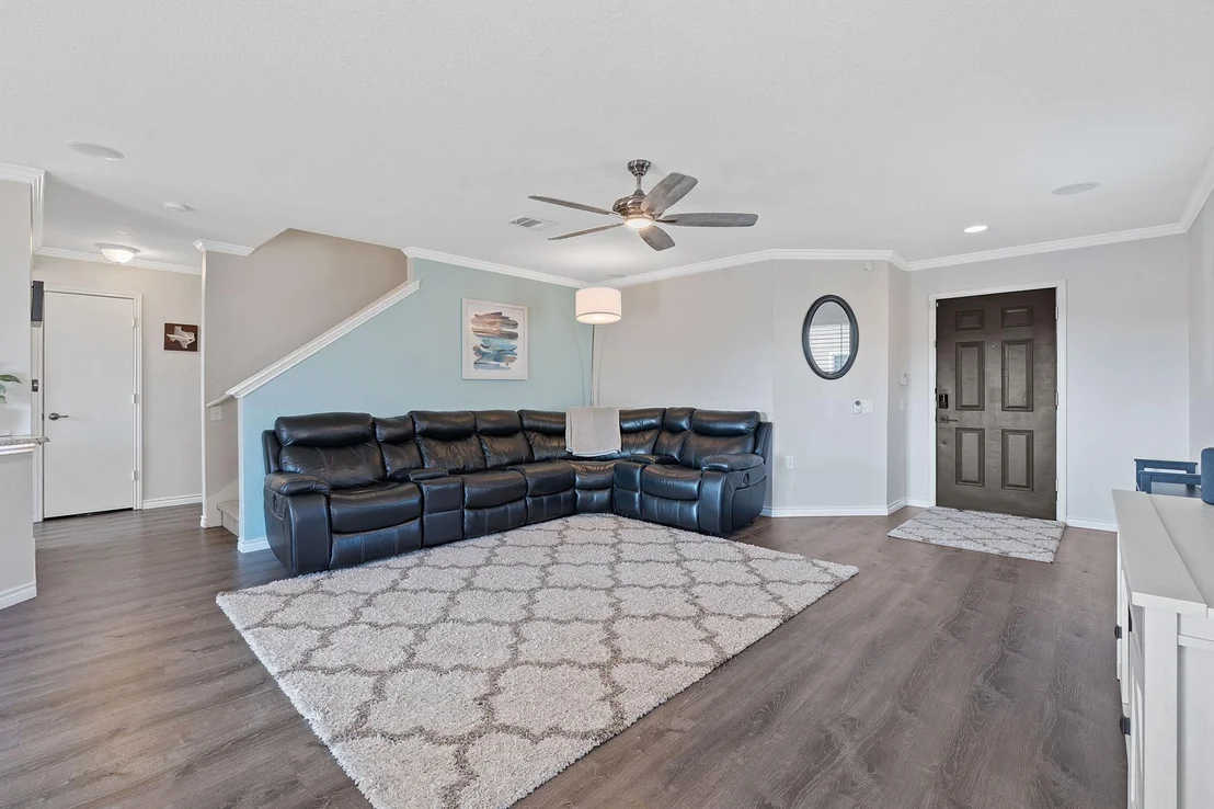 Photo of 6621 Quinton DR