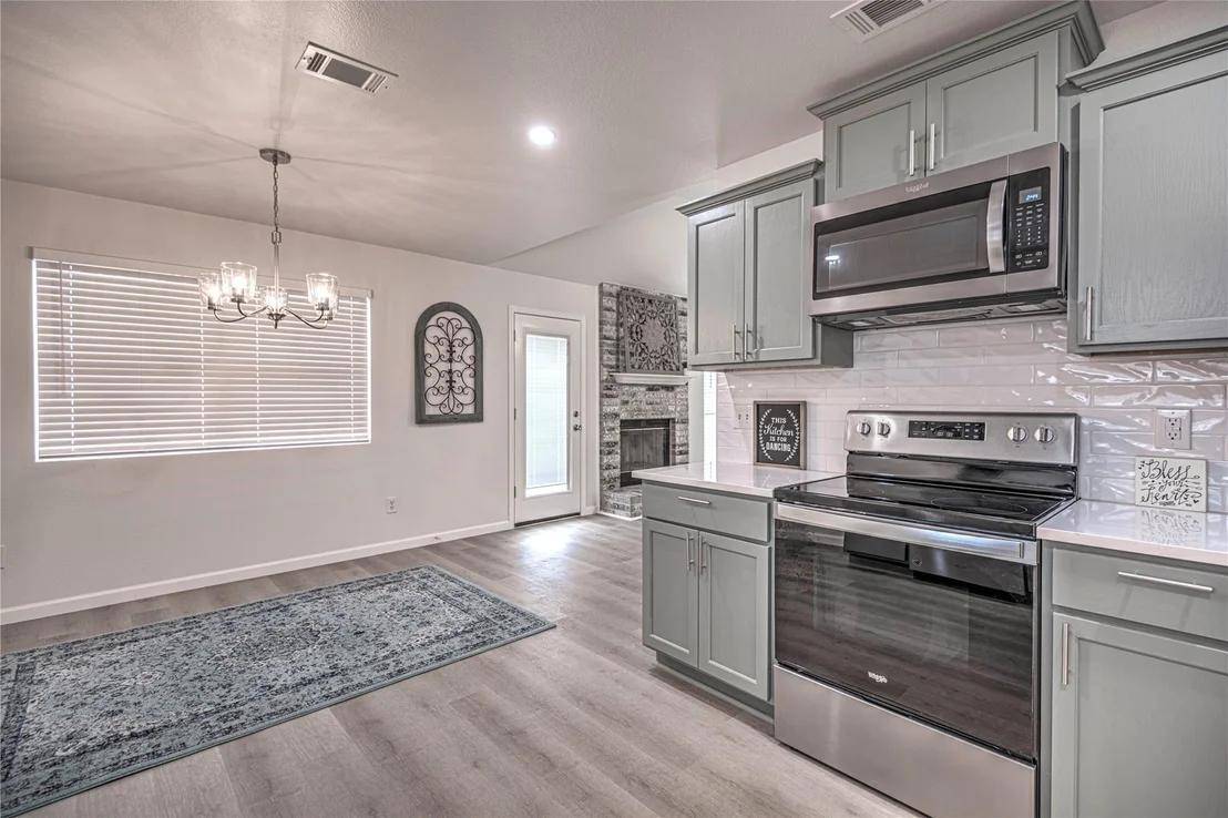Photo of 101 Meadowbrook DR