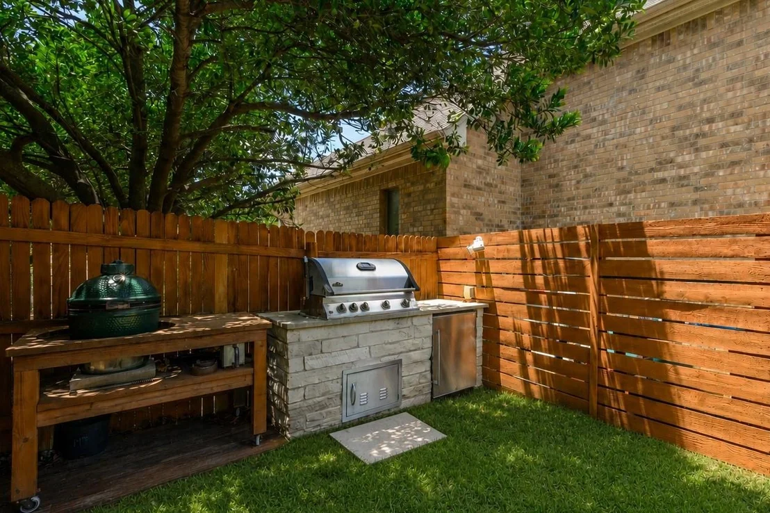 Photo of 490 Aspen DR