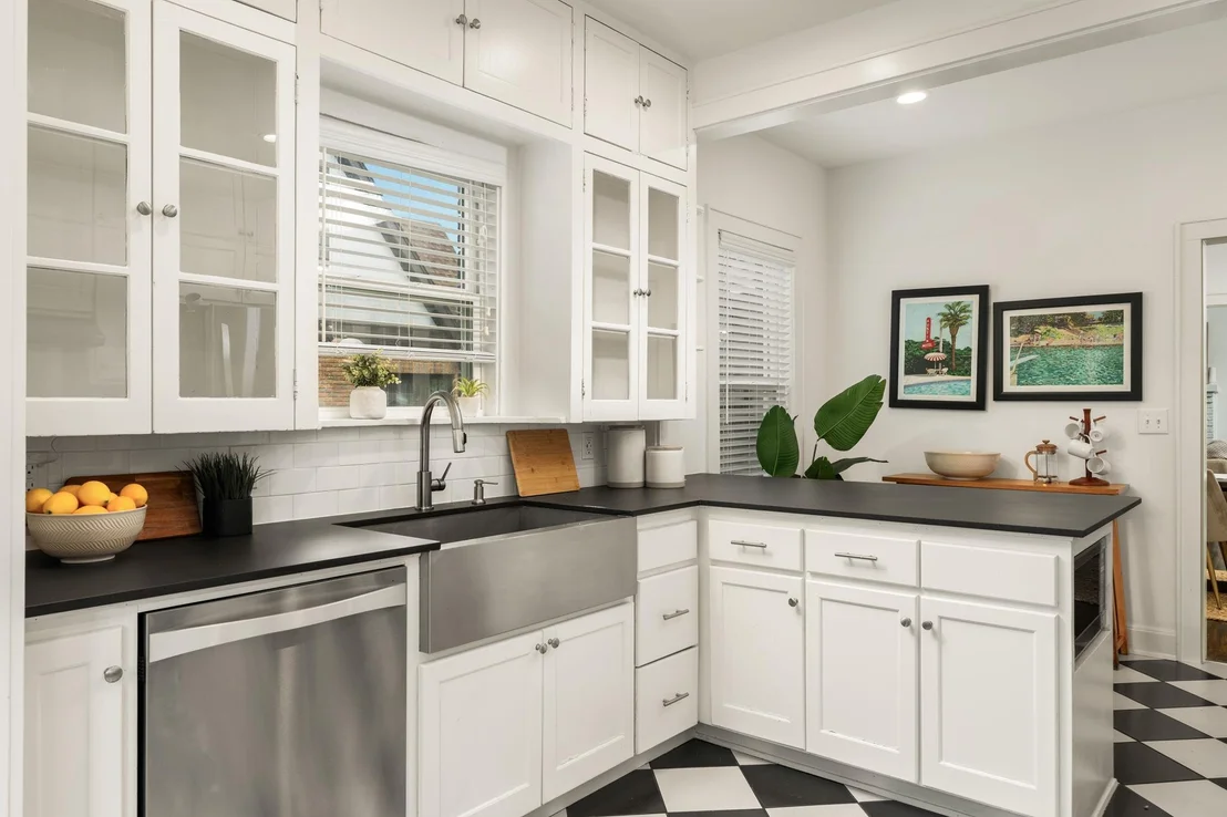 Photo of 1612 Travis Heights BLVD