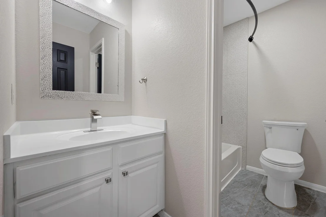 Photo of 121 Gainer DR