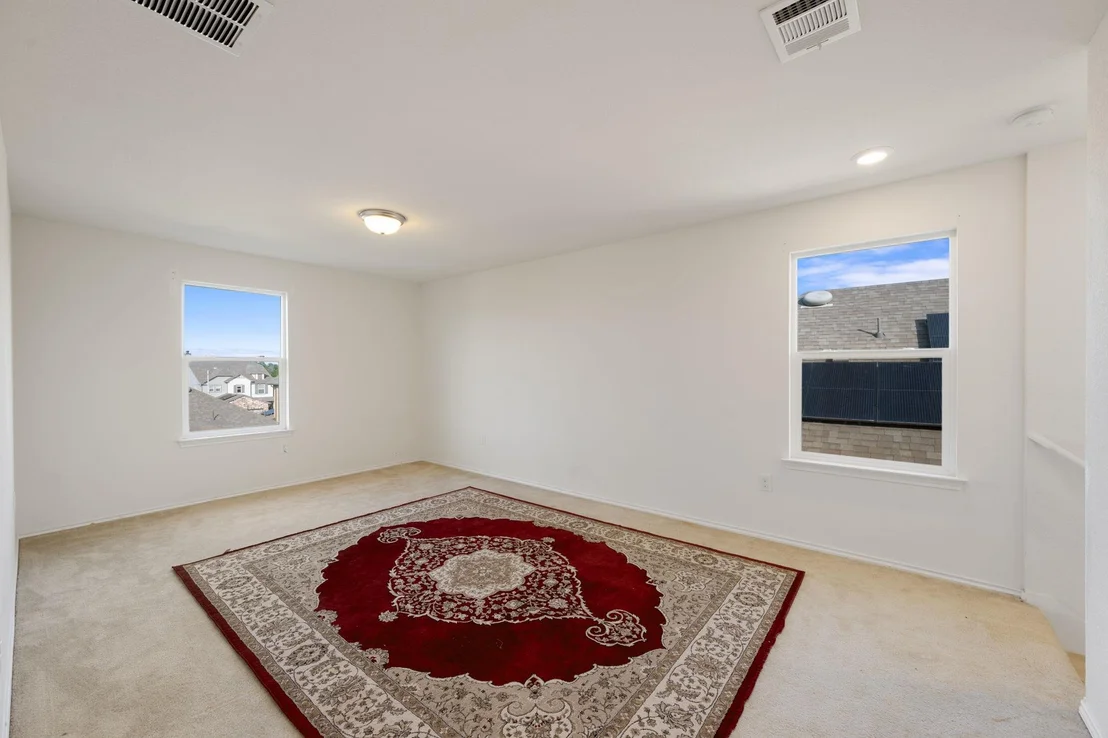 Photo of 807 Screech Owl DR