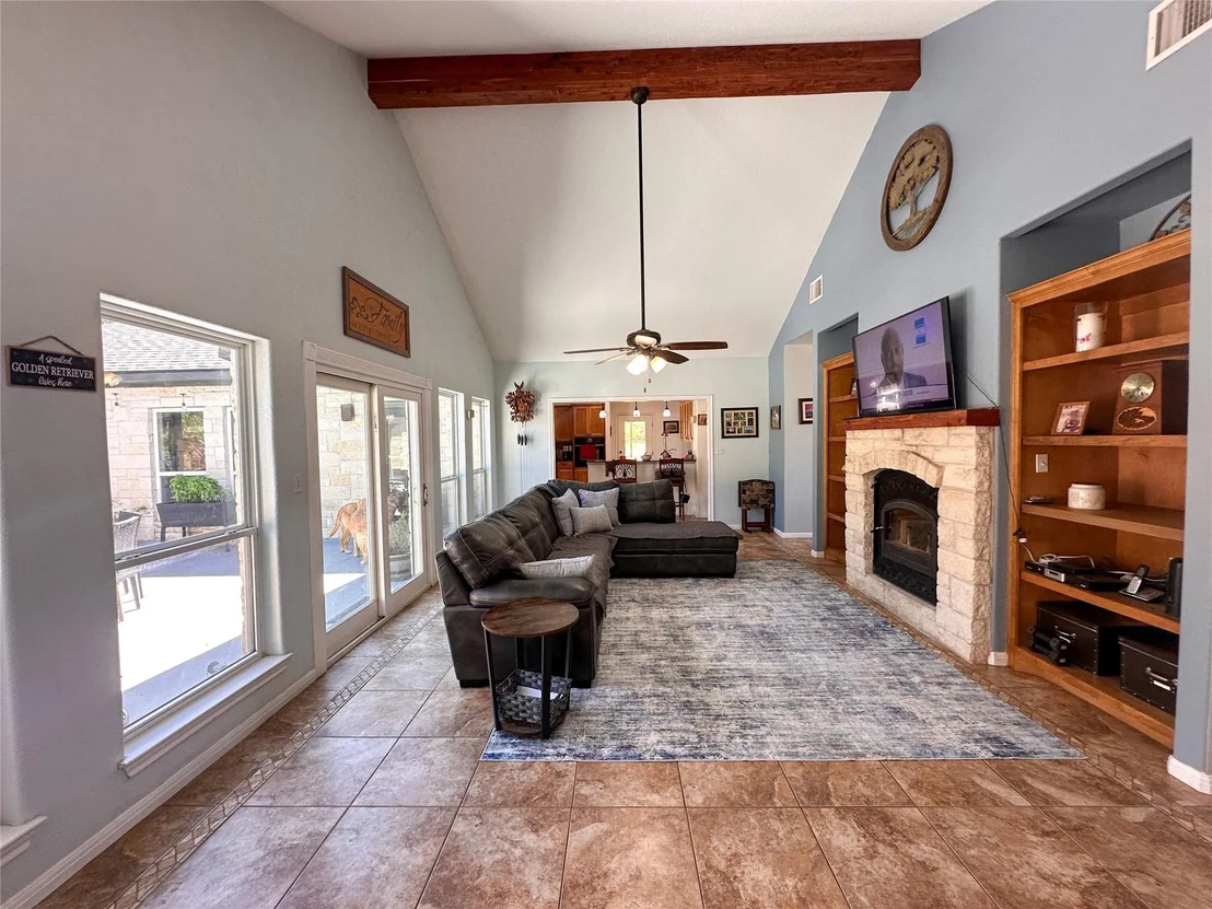 Photo of 368 Woodlands DR