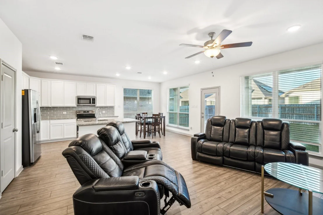Photo of 6913 McGregor LOOP