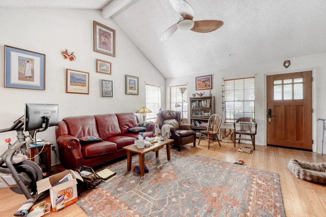 Photo of 6901 Raccoon RUN