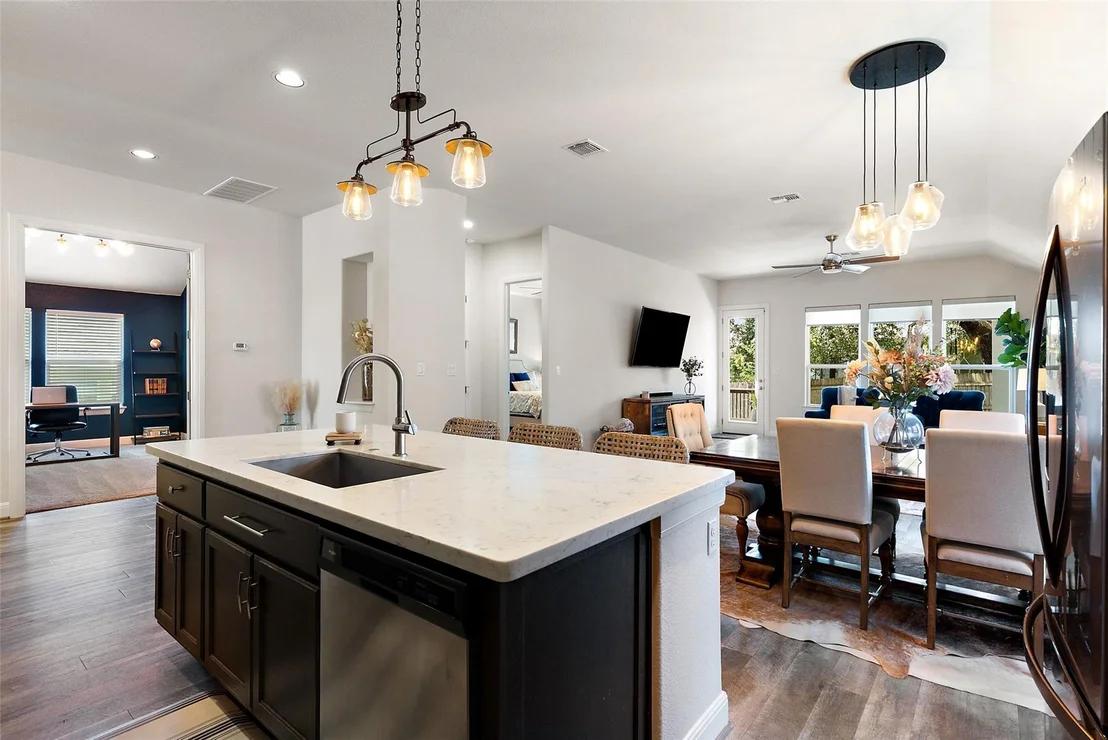 Photo of 396 Gunnison WAY
