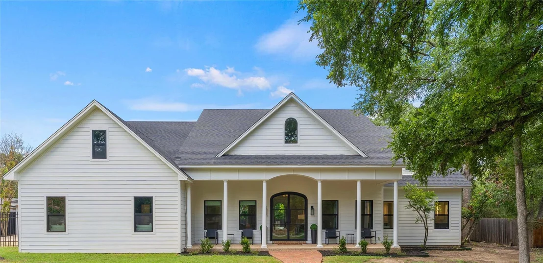 Photo of 608 Whispering Oaks DR