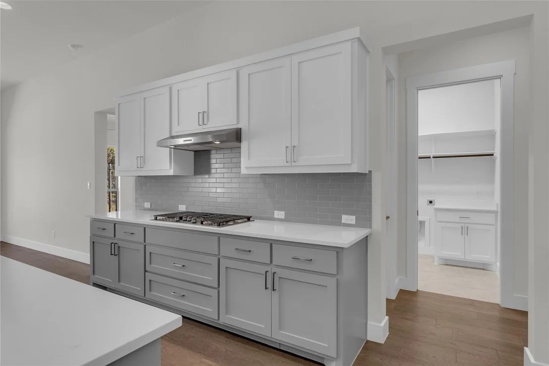 Photo of 2140 Carpenter LOOP