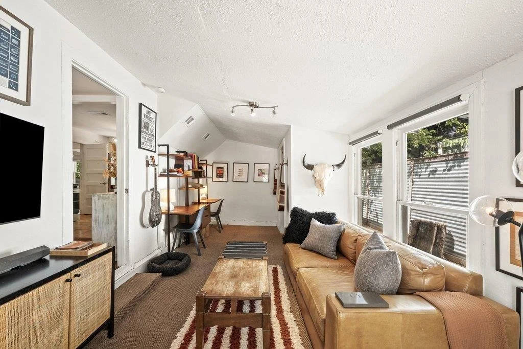 Photo of 403 W 55th ST