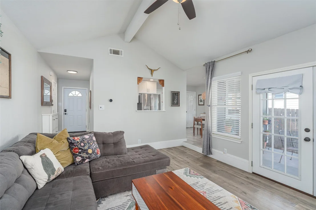 Photo of 1610 Taron DR