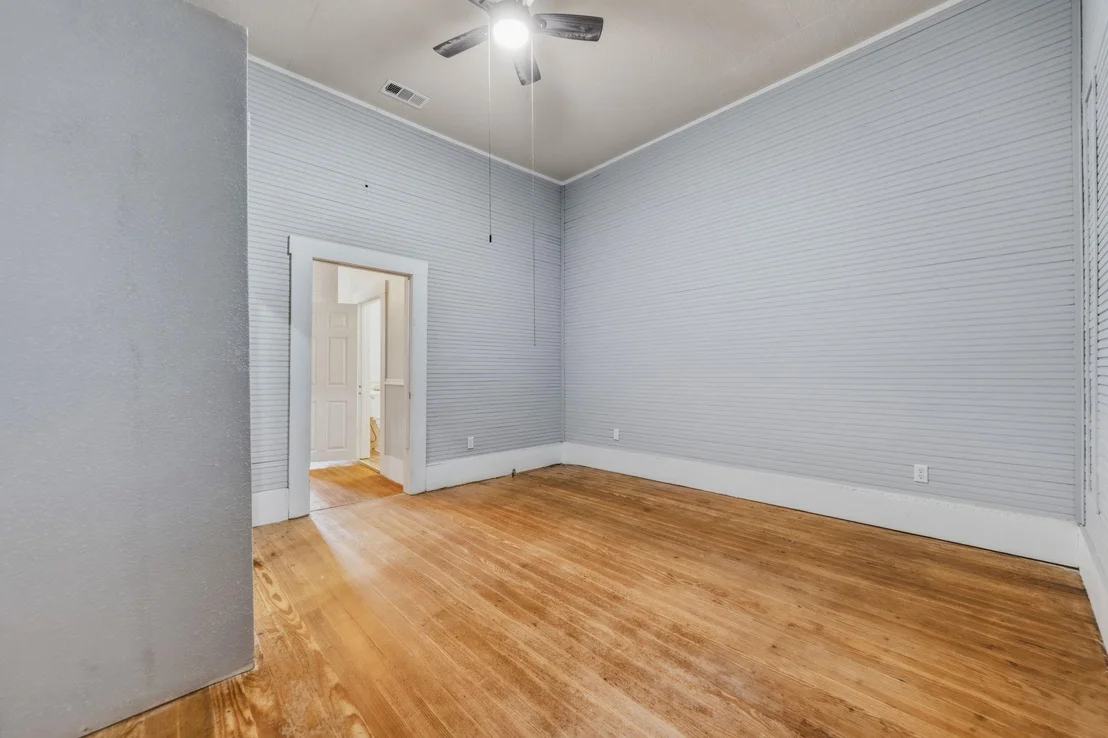 Photo of 604 Avenue B