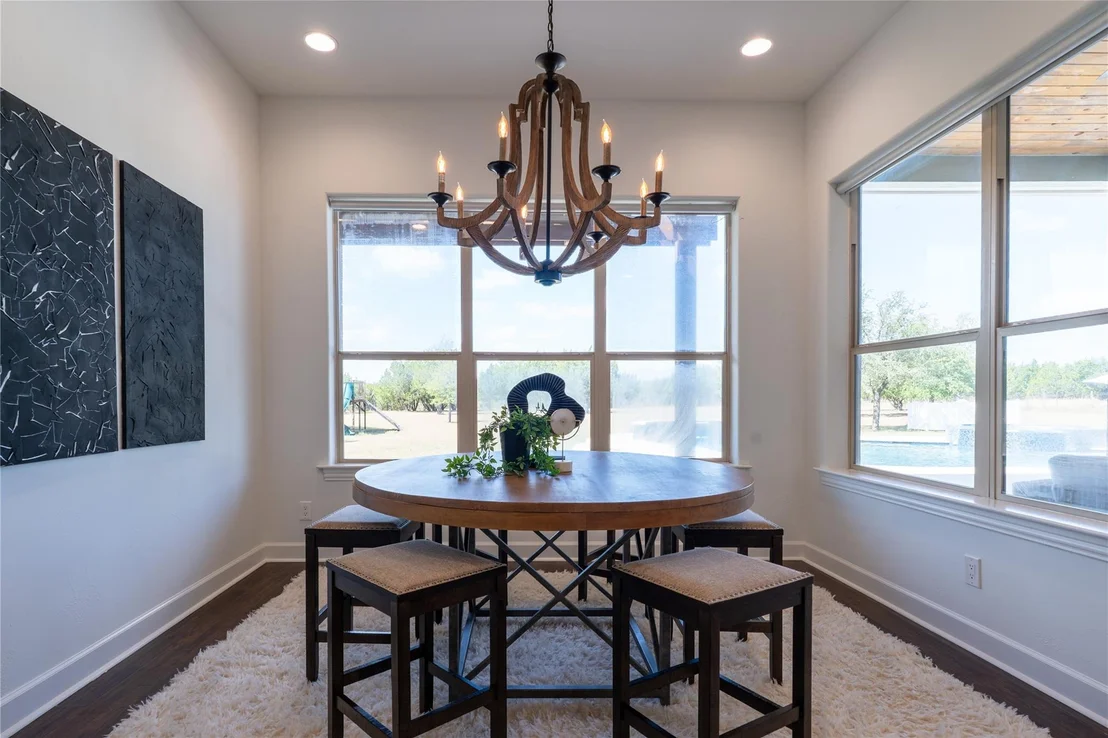 Photo of 724 Chama TRCE