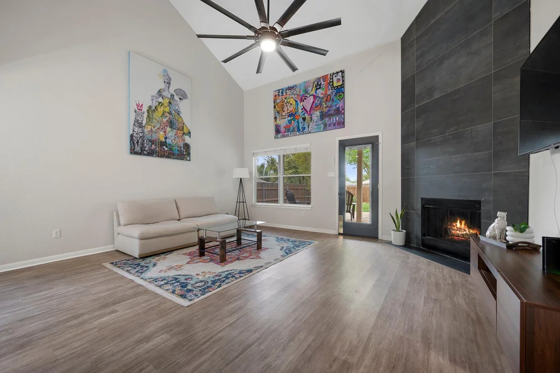 Photo of 121 Gainer DR
