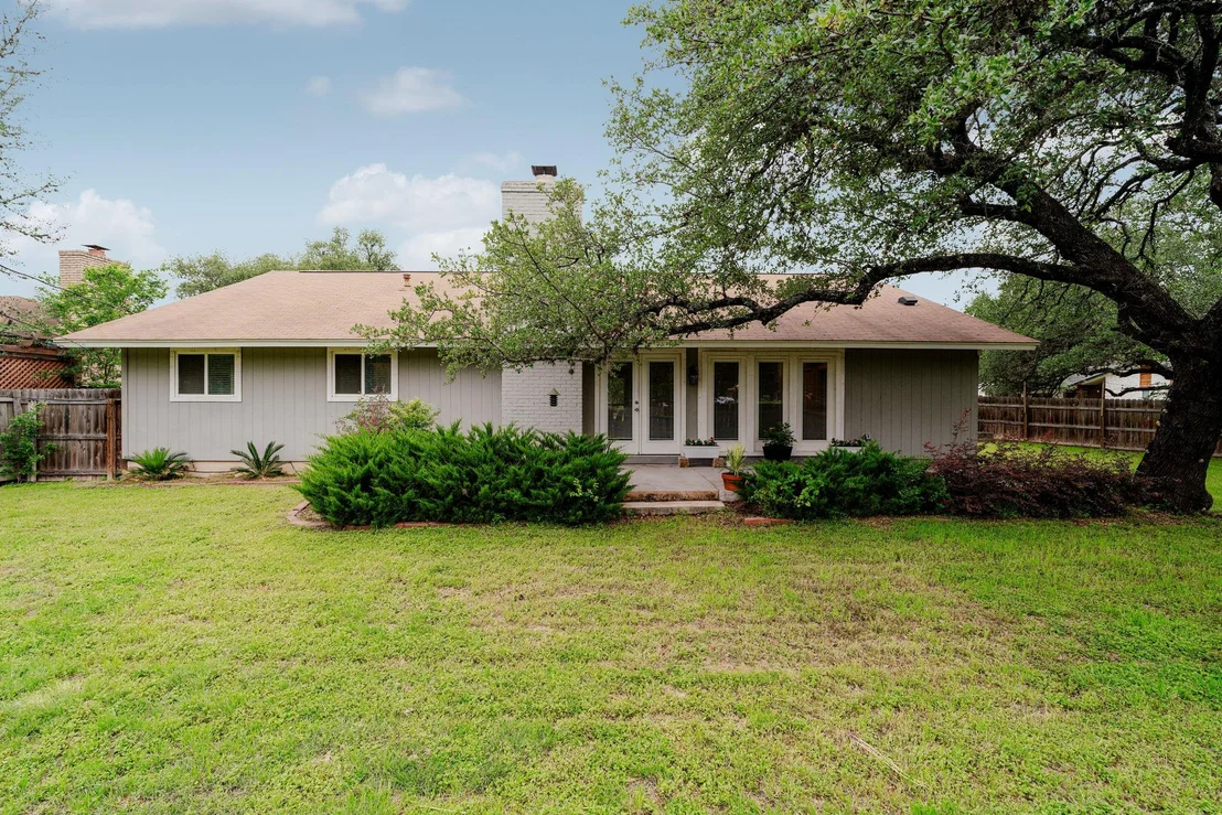 Photo of 2101 Falcon Hill DR