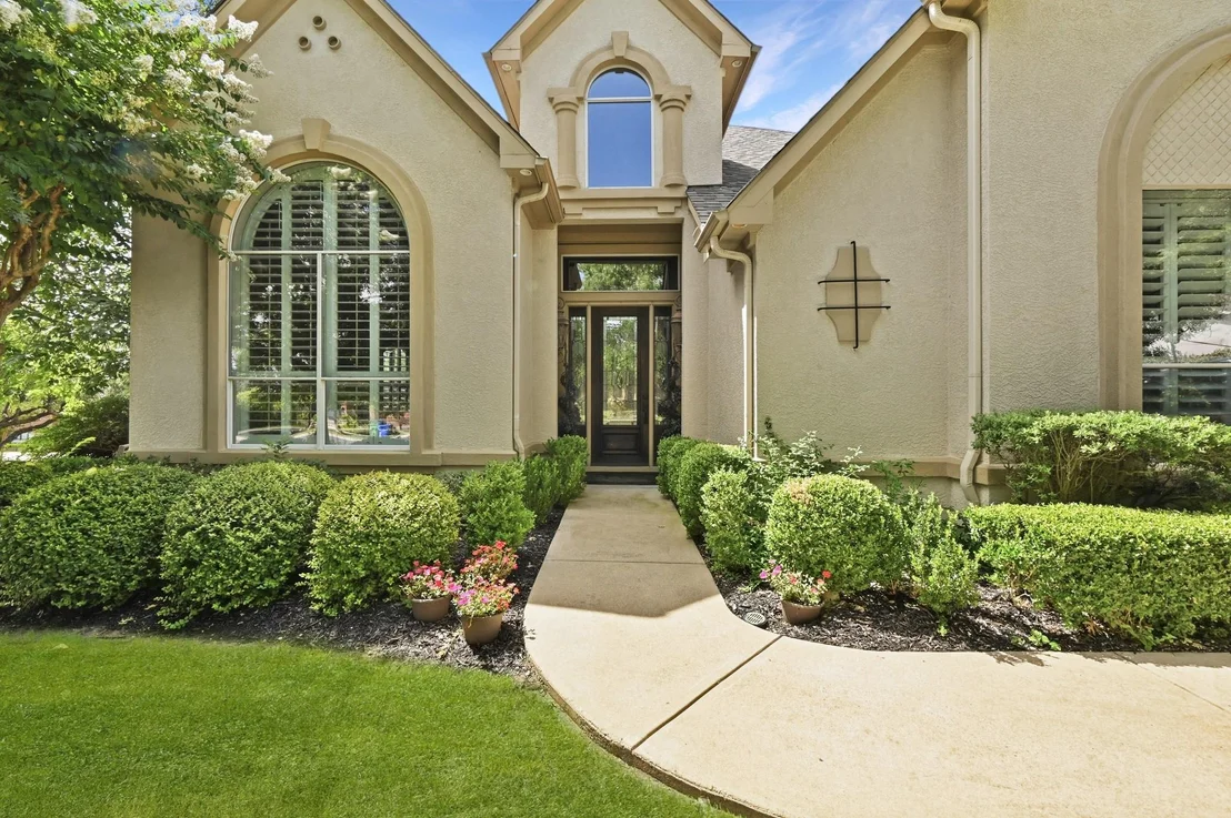 Photo of 111 WHITLEY DR