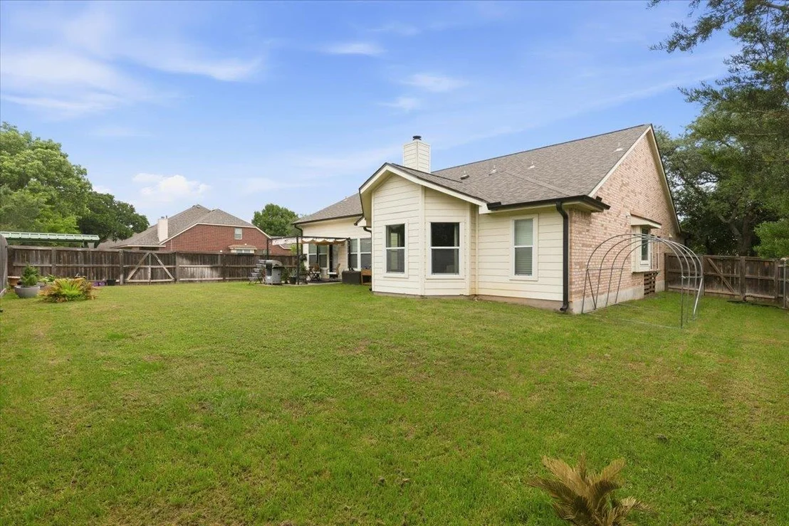 Photo of 2501 Aspen Meadow RD