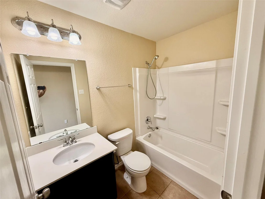 Photo of 1223 Daffodil DR