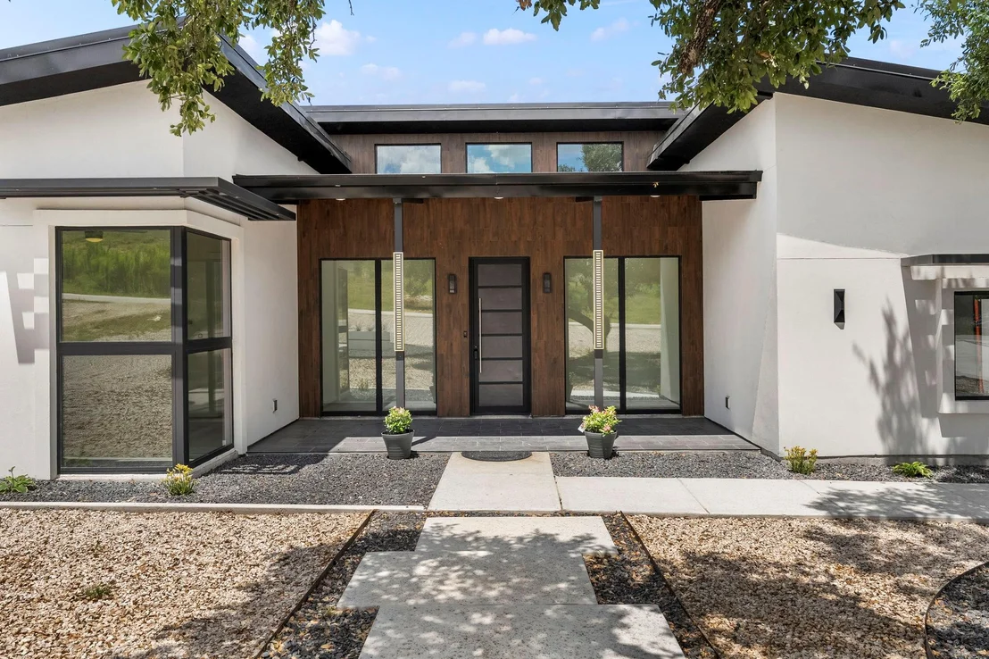 Photo of 2637 Campestres
