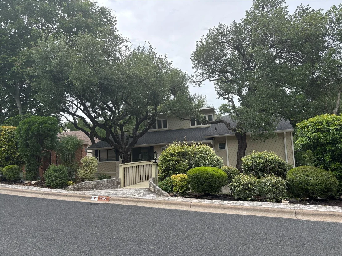 Photo of 9302 Rolling Oaks TRL